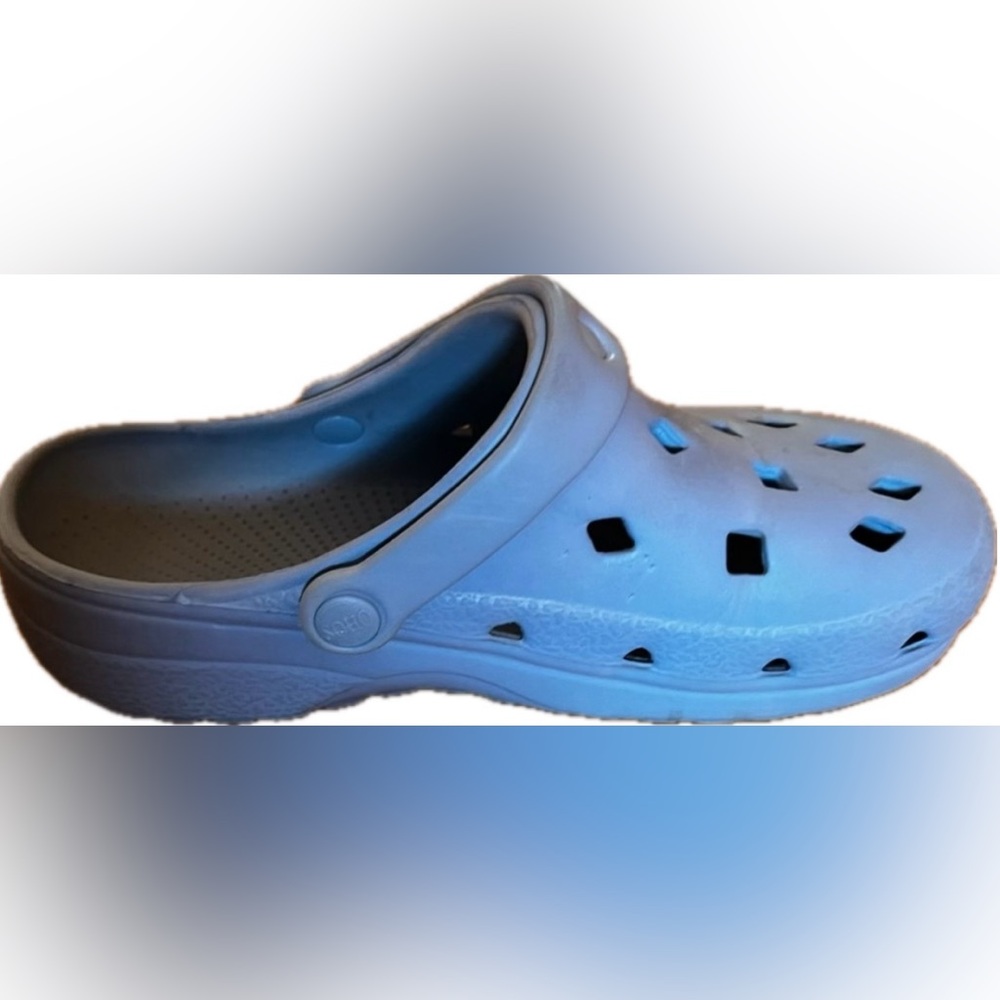 Comfortable light blue clogs. Slip on design. Excellent condition. Size 9. - Picture 3 of 4